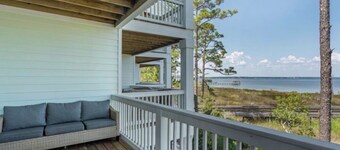 3 bed, 3 bath waterfront townhome in Perdido Key