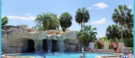 Piscine extérieure, piscine chauffée