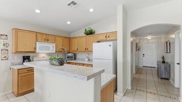 Kühlschrank, Herdplatte