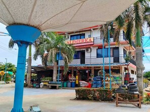 Exterior - Hotel Volga (Puerto Lopez)