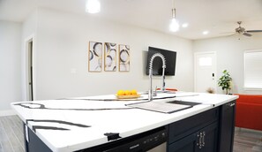 Interior - Welcoming 3-bedroom house with AC in charming Ferris (Ferris)