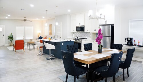 Welcoming 3-bedroom house with AC in charming Ferris