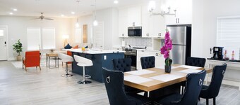 Welcoming 3-bedroom house with AC in charming Ferris