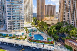 Exterior - Iconic Ilikai 1Bd City View, Steps from the beach! (Honolulu)