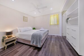 1 Schlafzimmer, Bügeleisen/Bügelbrett, WLAN, Bettwäsche