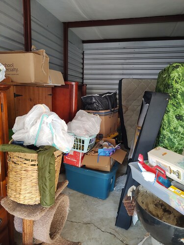 Cramped in Fort Dodge neighborhood not ideal for travels to stay unlike squatter