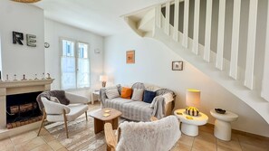 TV - Charming, quiet house in residence near the port (SAINT MARTIN DE RE)