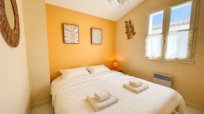 Free WiFi - Charming, quiet house in residence near the port (SAINT MARTIN DE RE)