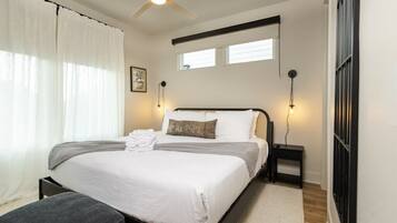 Bügeleisen/Bügelbrett, WLAN, Bettwäsche