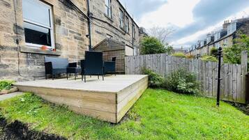 Villa, 2 Bedrooms, Smoking | Outdoor dining