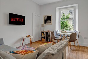 Villa, 2 Bedrooms, Smoking | Living room - Stylish 2-bed Villa · Garden · Central Edinburgh (Edinburgh)