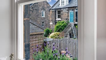 Villa, 2 Bedrooms, Smoking | Interior