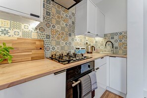 Villa, 2 Bedrooms, Smoking | Interior - Stylish 2-bed Villa · Garden · Central Edinburgh (Edinburgh)