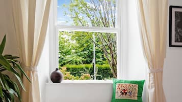Villa, 2 Bedrooms, Smoking | 3 bedrooms