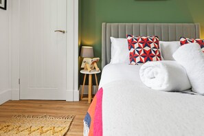 Villa, 2 Bedrooms, Smoking - Stylish 2-bed Villa · Garden · Central Edinburgh (Edinburgh)