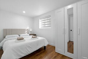 5 Schlafzimmer, Bügeleisen/Bügelbrett, WLAN, Bettwäsche