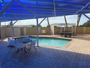 Pool - Primavera Vacation Home l close to beaches & airport (Oranjestad)