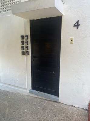 Exterior detail - Comfortable loft steps from the Malecón & Olas Altas (Mazatlán)
