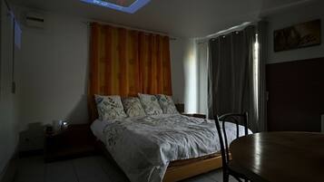 Silitysrauta/-lauta, internet, vuodevaatteet