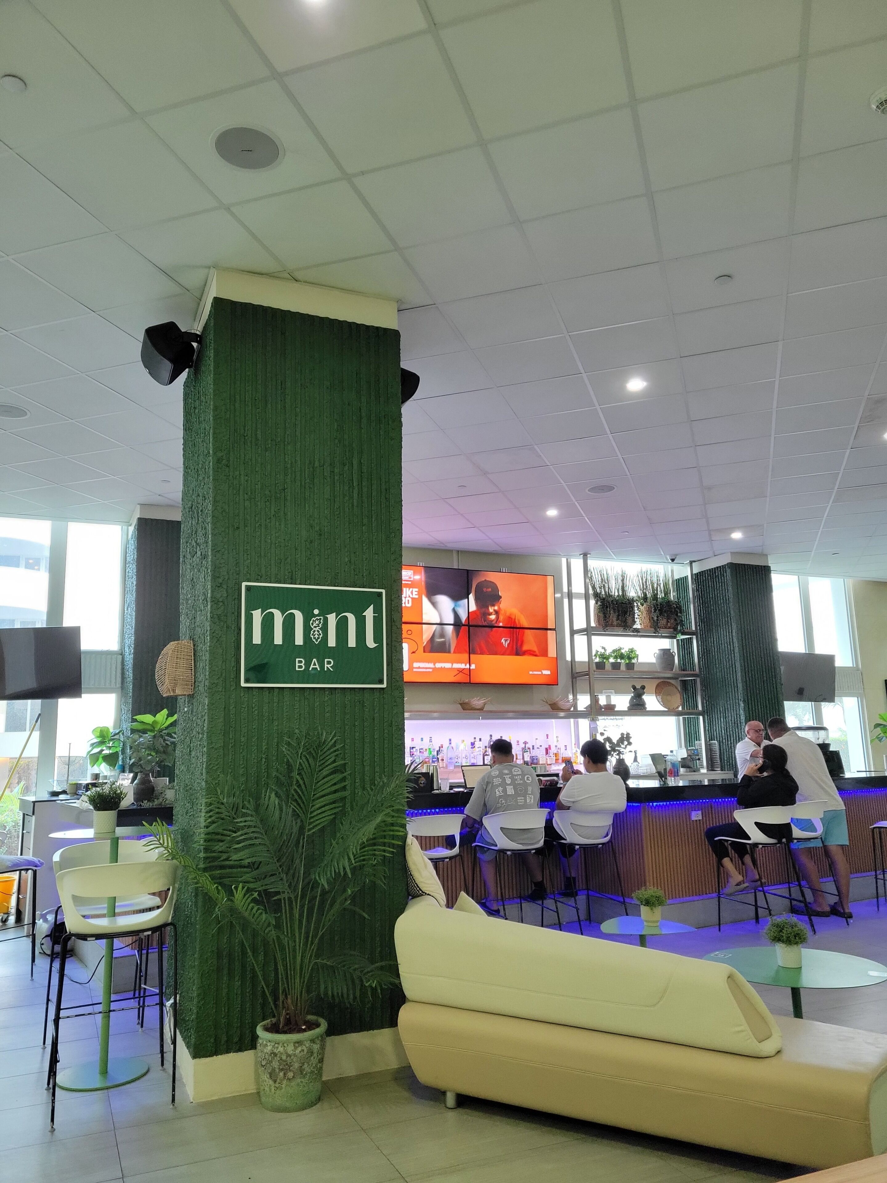 Bar (en la propiedad)