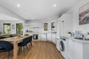 Fridge, stovetop - Main House @ Apollo Bay Ridge (Apollo Bay)