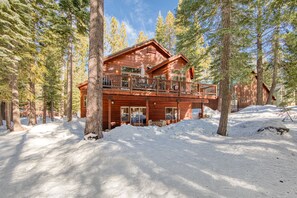 Exterior - Kindred Pines at Tahoe Donner by Tahoe Getaways - 3BR with Pool Table & HOA (Truckee)