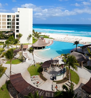 Innenpool, Außenpool