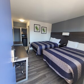 Standard Double Room, 2 Double Beds | Free WiFi - Budget Inn (Durham)