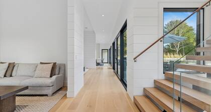 Modern Luxury New Const 7BR South of the Highway in the Village of East Hampton