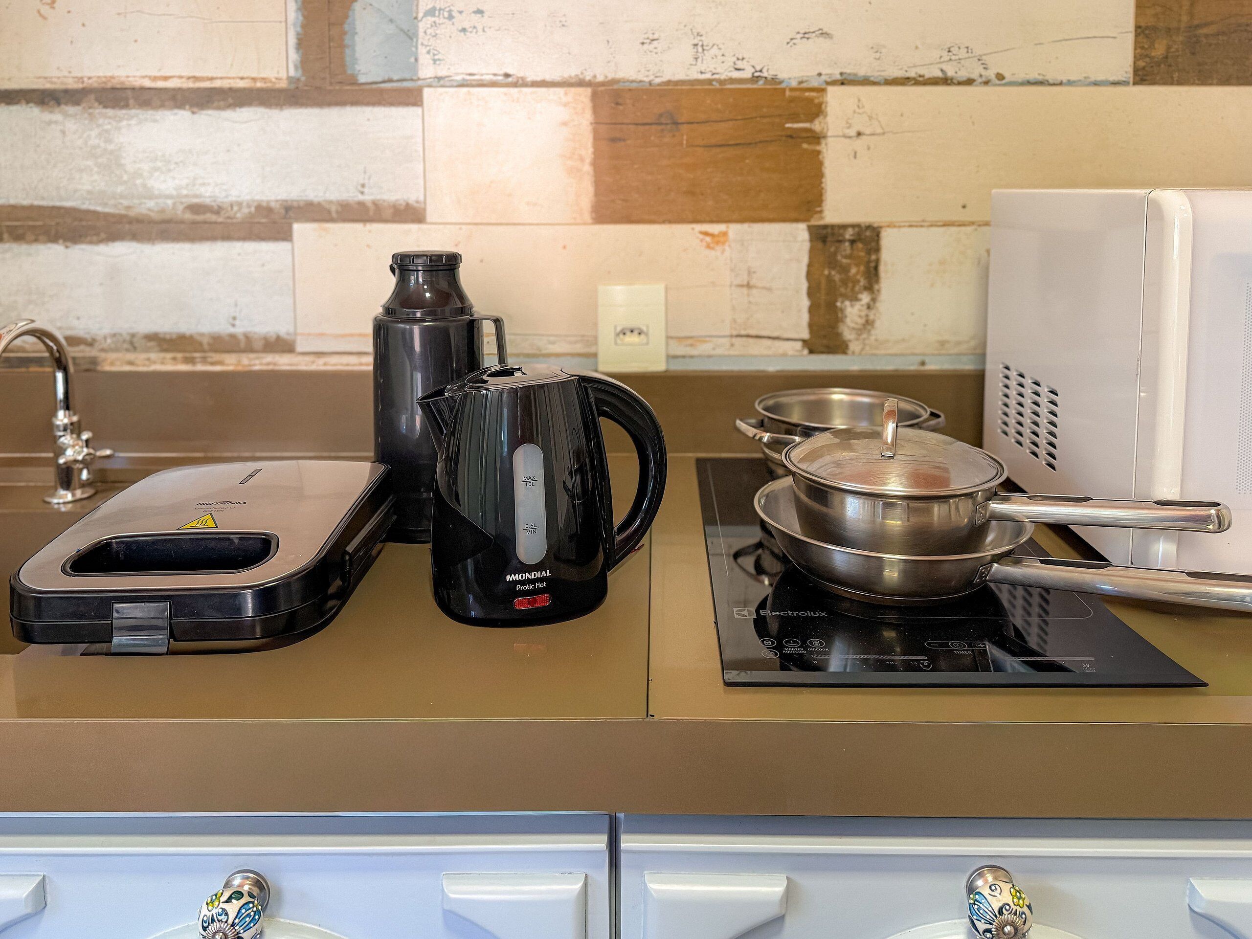 Basic Apartment | Private kitchen