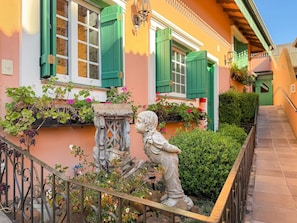 Apartamento básico | Detalle del exterior