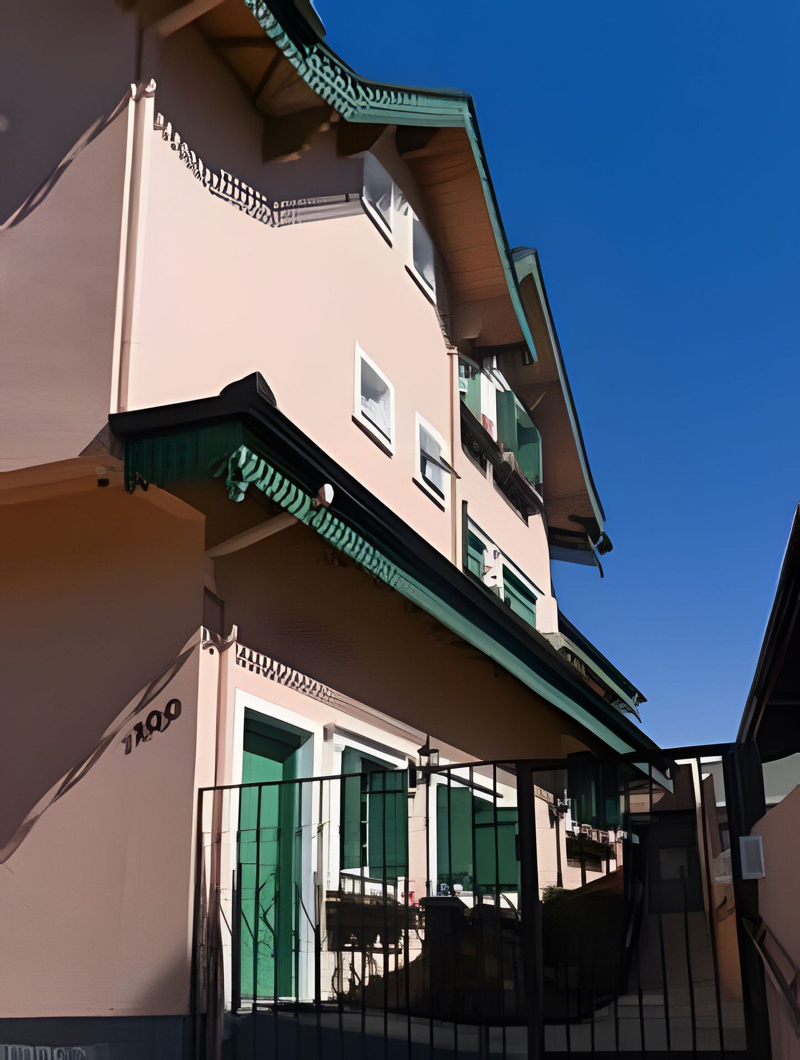 Basic Apartment | Exterior