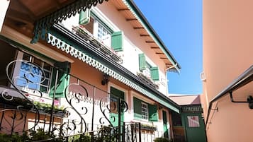 Apartamento básico | Fachada