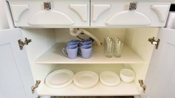 Apartemen Deluks | Lain-lain