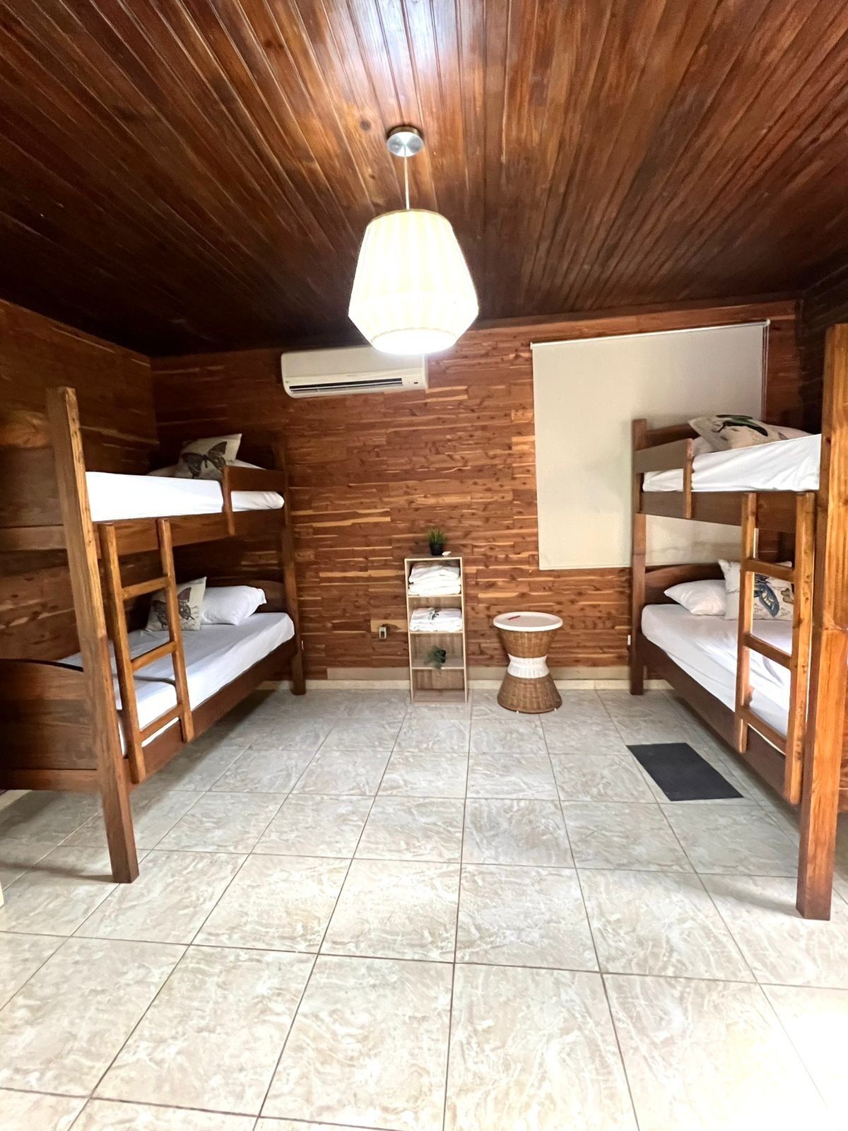 3 habitaciones, wifi gratis y ropa de cama 