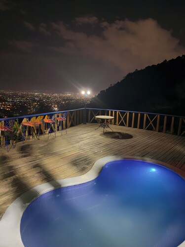 Awesome 3-bedroom villa with AC in enchanting gurabo Santiago de los Caballeros