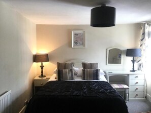 Double or Twin Room | Free WiFi - The Ship Inn (Mevagissey)