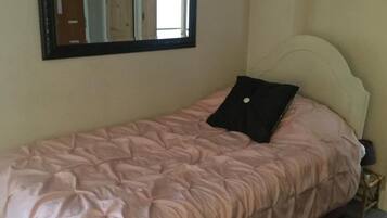 Double or Twin Room | Free WiFi