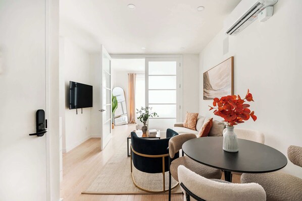 Fernseher, Arbeitsbereiche