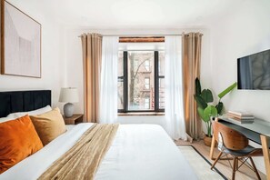 2 多间卧室、办公桌、熨斗/熨衣板、WiFi