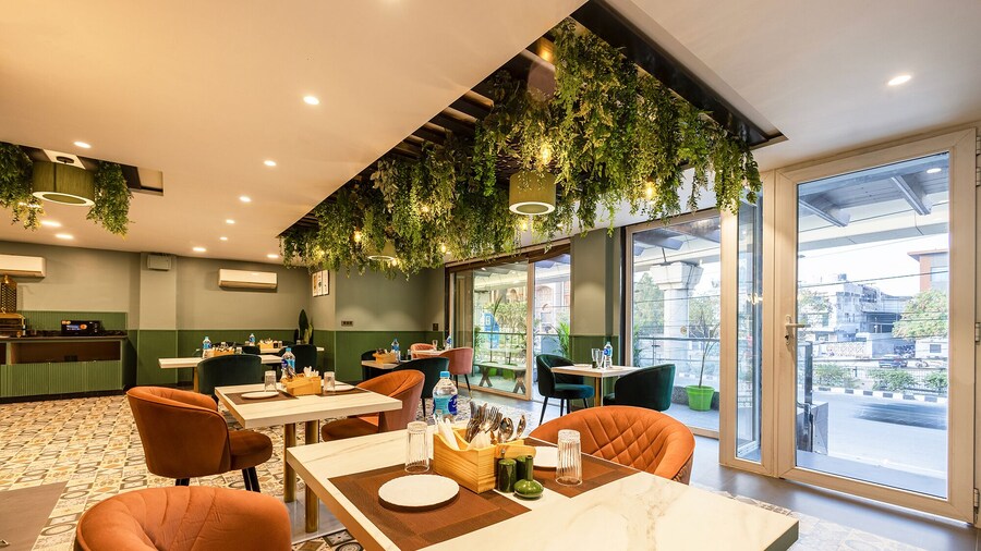 Fabhotel Lee Way