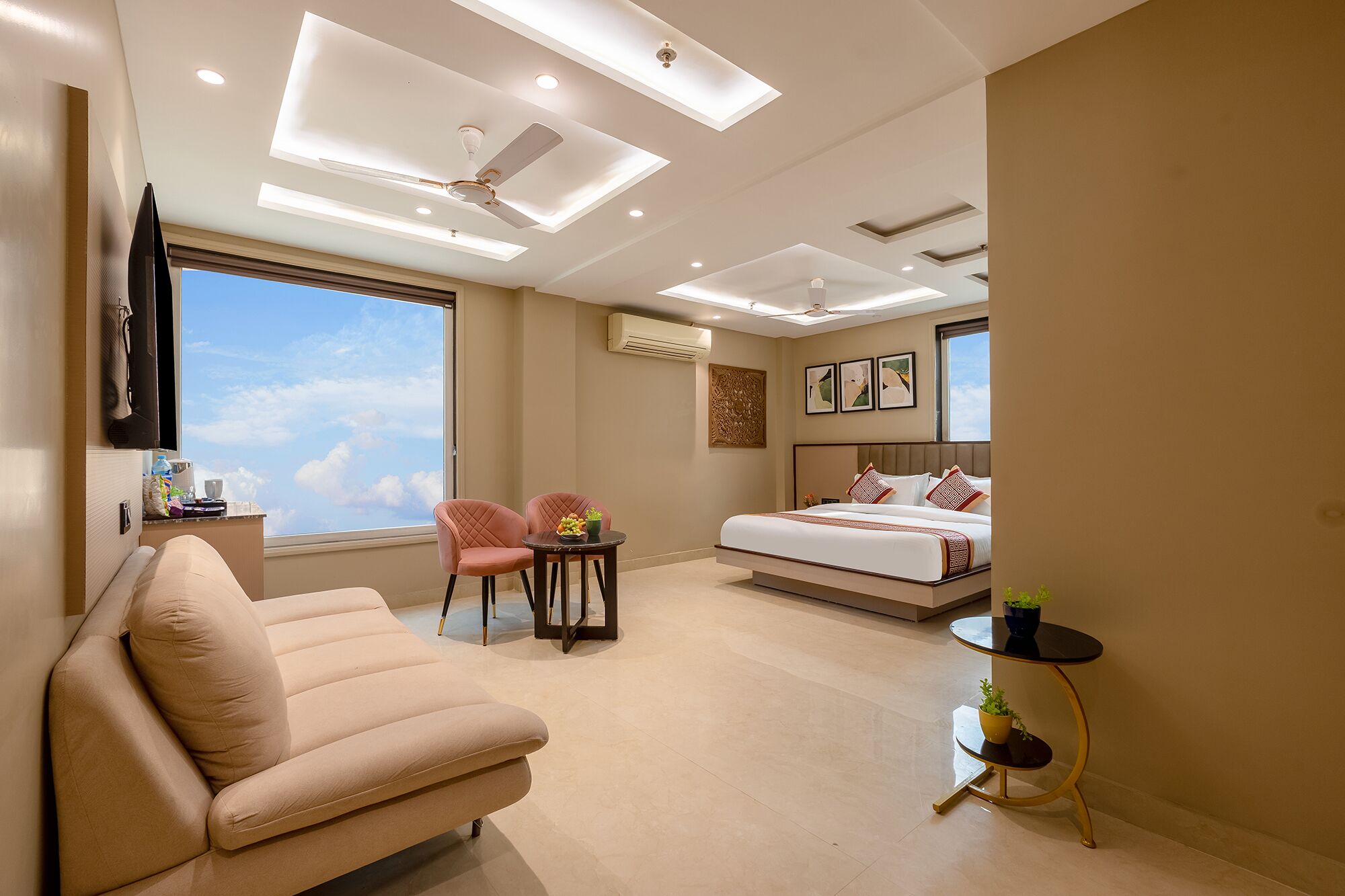 Egyptian cotton sheets, premium bedding, free WiFi, bed sheets