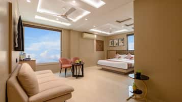 Egyptian cotton sheets, premium bedding, free WiFi, bed sheets