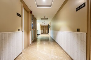 Lobby - Fabhotel Lee Way (New Delhi)