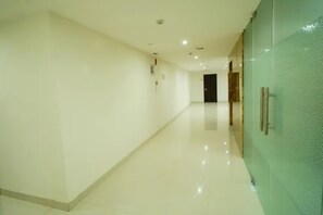 Lobby - Fabhotel Welkin (Hyderabad)
