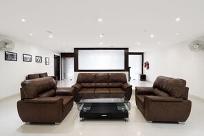 Lobby - Fabhotel Welkin (Hyderabad)