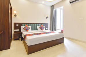 Egyptiske bomuldslagner, premium-sengetøj, pengeskab på værelset