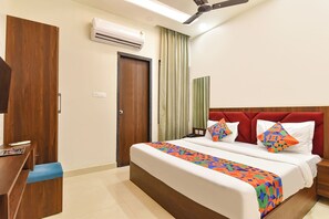 Deluxe Room | Egyptian cotton sheets, premium bedding, in-room safe, free WiFi - Fabhotel Golden Sapphire (Jaipur)