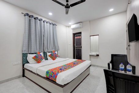 Habitación Premium | Sábanas de algodón egipcio, ropa de cama de alta calidad, wifi gratis. Fabhotel Welcome Inn Besa