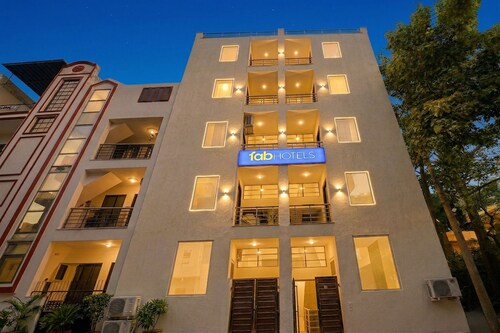 FabHotel Arpit Residency